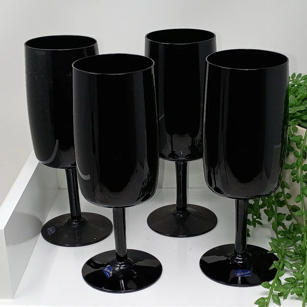 Elegant Black Drinkware Set - Picture 2 of 6